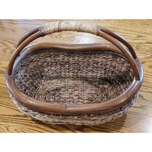 Vintage Rare Large Gathering Basket Farmhouse Decor